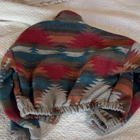 Colorful Aztec cropped Patterned Zip-Up Jacket - Picture 4 of 4